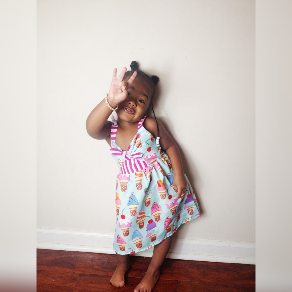 Coney Girl - Picture 4 of 5